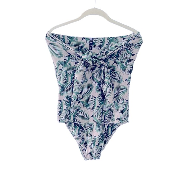 Tamara One Piece is “Palms” - Picture 2 of 5